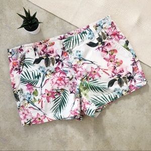 JC Penny Floral Tropical Shorts Size 10